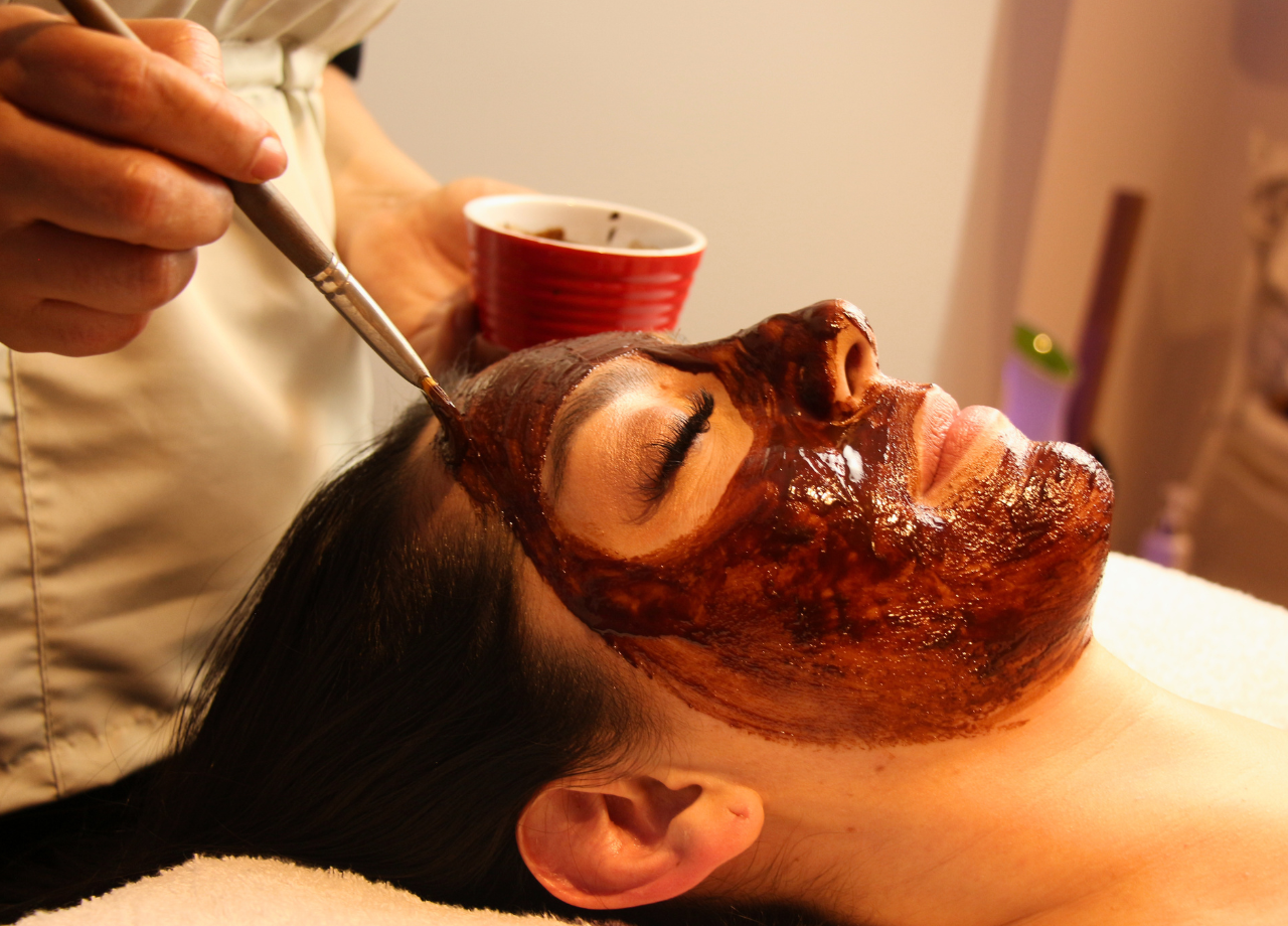 Mascarilla de cacao en tratamiento de chocoterapia